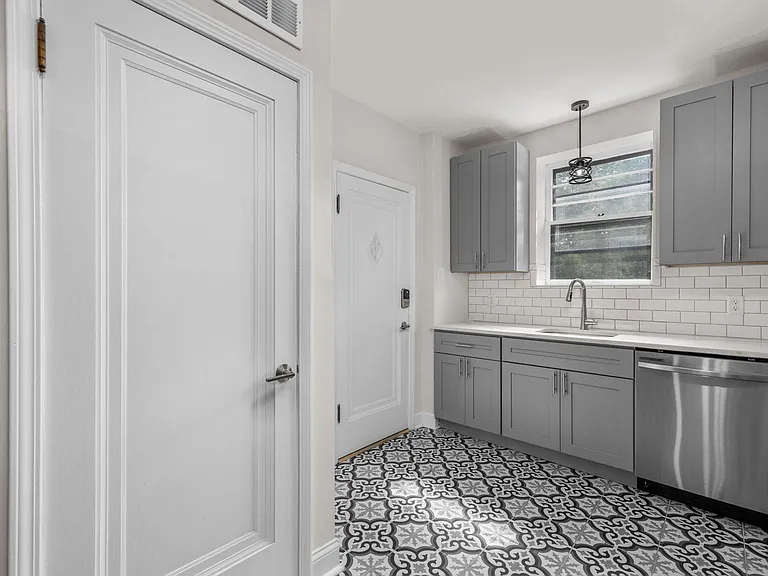 7701 Wise Ave #2S — Photo 12
