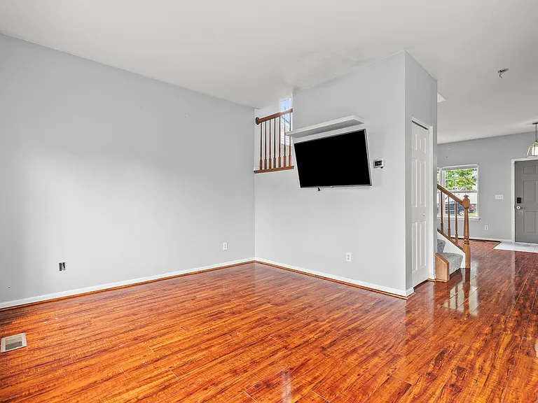 338 Richfield Trl — Photo 7