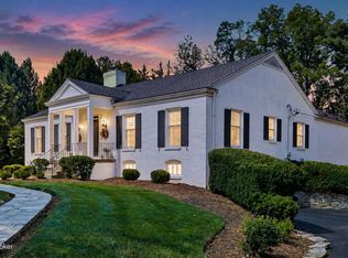 5805 Brittany Woods Cir, Louisville, KY 40222