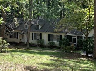2 Woodland Rd, Elberton, GA 30635