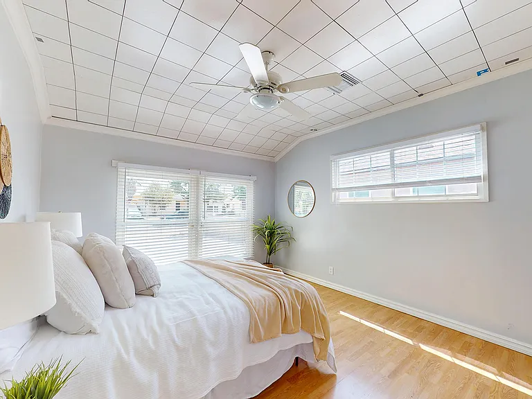 7827 Rhodes Ave — Photo 27