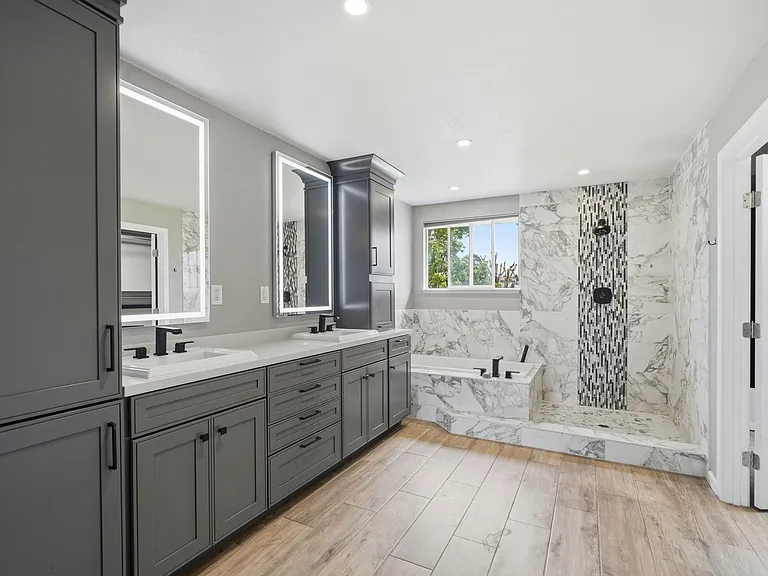 1731 Walnut Creek Dr — Photo 1