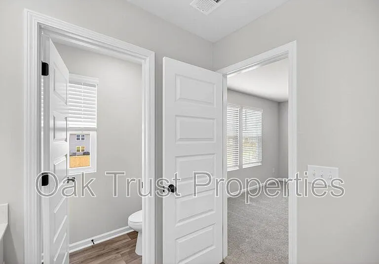 753 Ridgley Dr — Photo 25