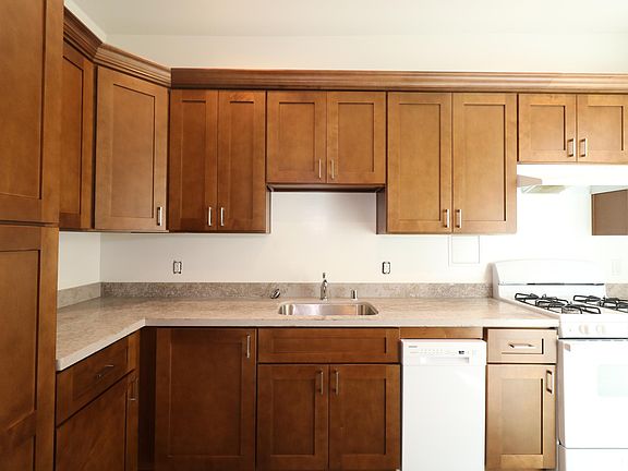 3rd image of 545 Vallejo St