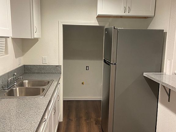 3rd image of 6270A Knight Ave #A
