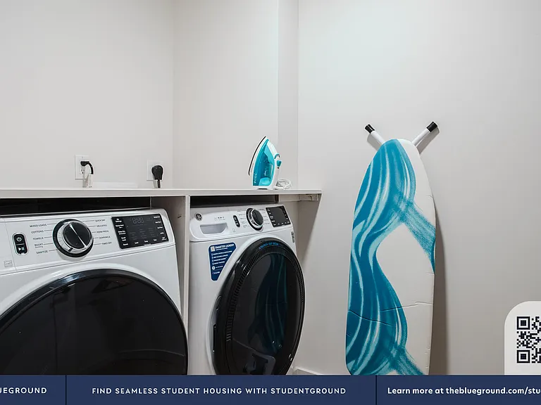 Washer/Dryer in Apartment