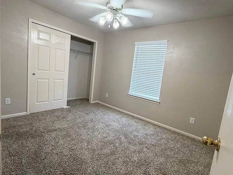 18919 Ayston Dr — Photo 17