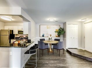 12032 Waterside View Dr #32-23, Reston, VA 20194