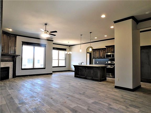 5th image of 4217 Angel Oak Dr
