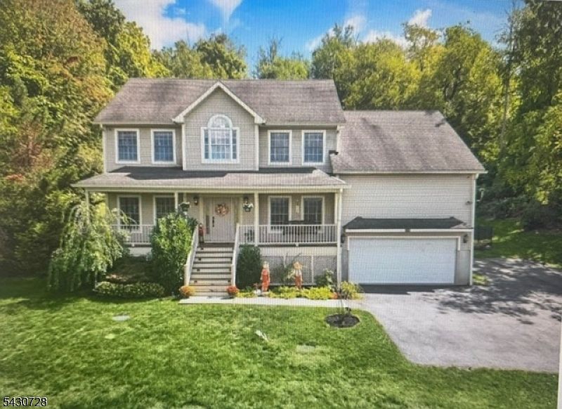 1st image of 332 Lake Wallkill Rd
