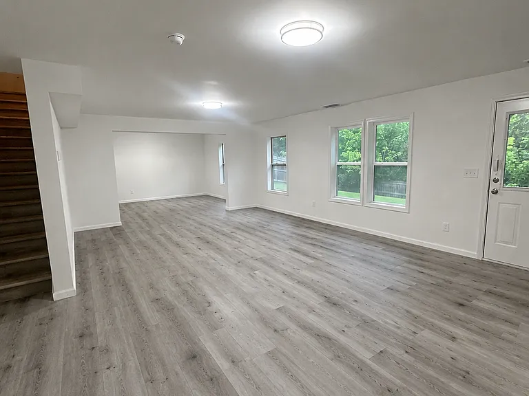 4368 Mantova Dr — Photo 30