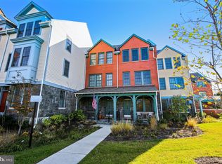 926 Slaters Ln, Alexandria, VA 22314