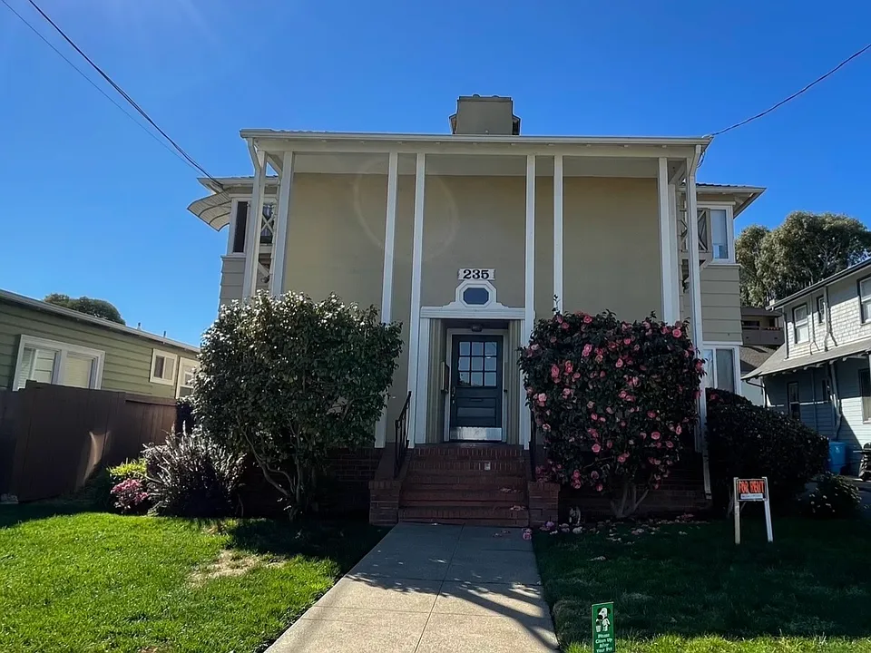 235 Anita Rd #3