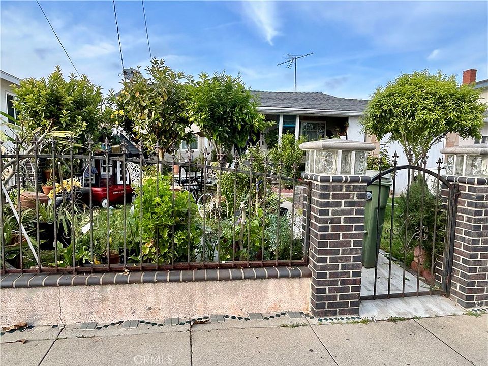 1st image of 4553 W 138th St
