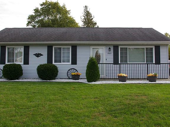 2nd image of 2805 W Brookfield Dr