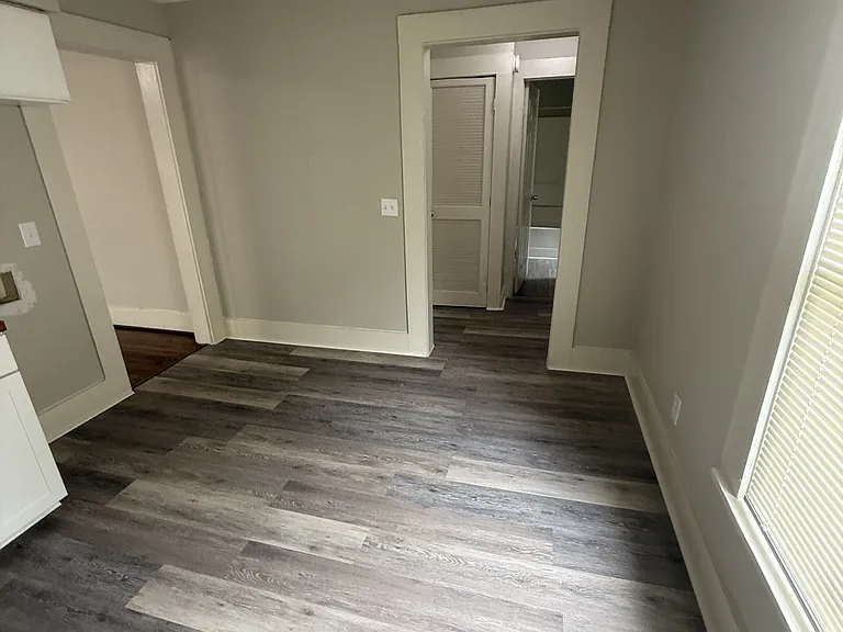 1050 Jackson Blvd — Photo 13