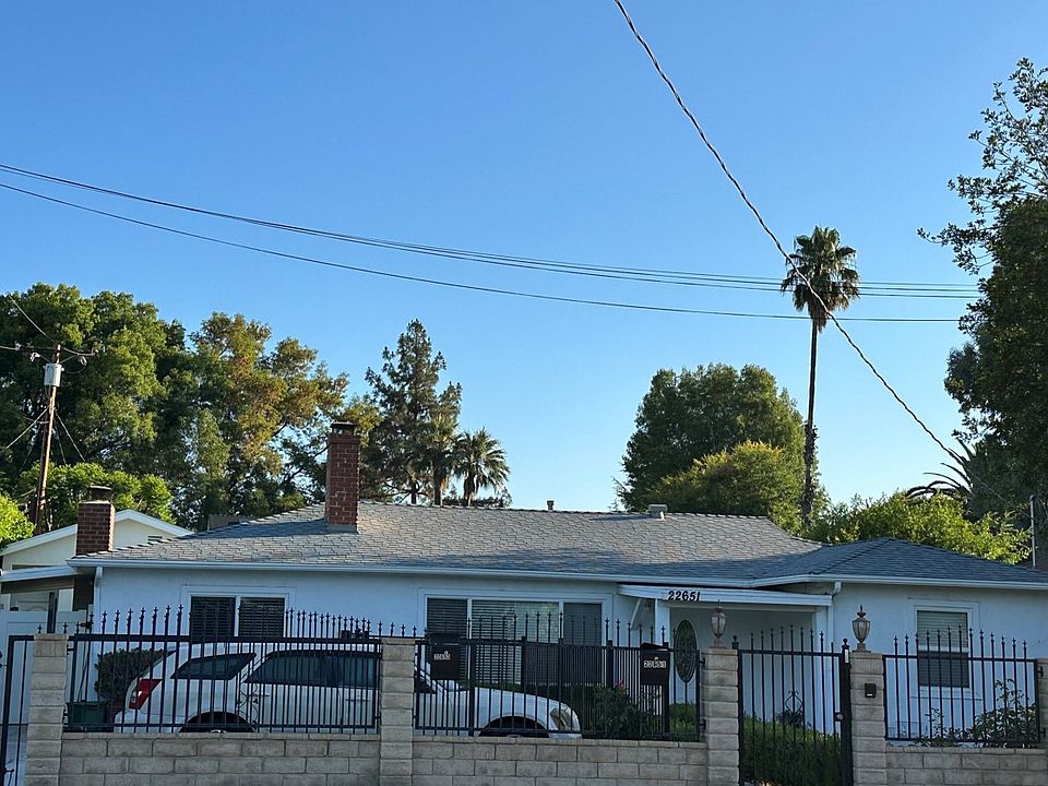 1st image of 22651 Burbank Blvd
