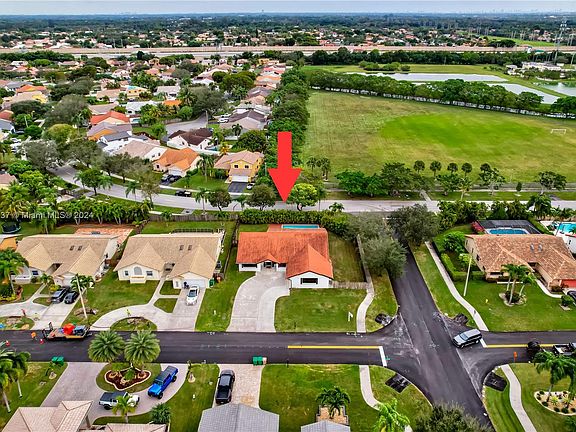 5th image of 6410 Olde Moat Way