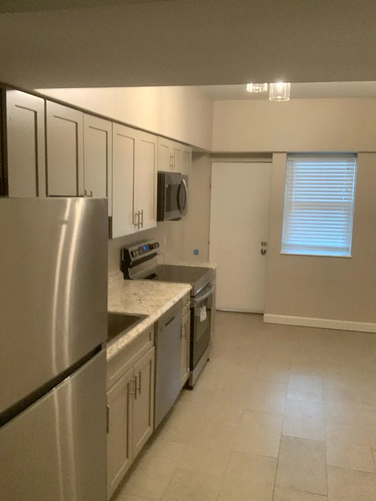 5517 Pershing Avenue — Photo 2
