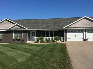 10363 Cedar Ct, Thomson, IL 61285