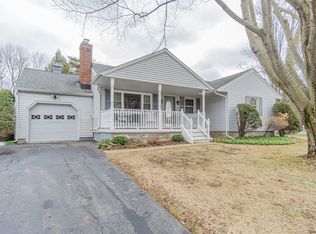 246 Pinewood Dr, Schenectady, NY 12303