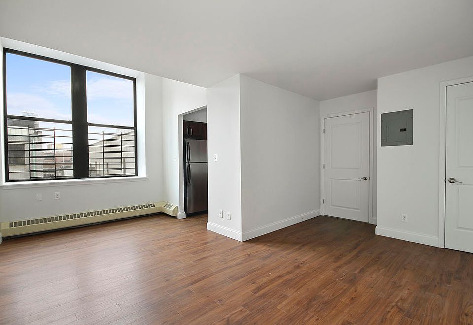 1st image of 365 Jay St #3C