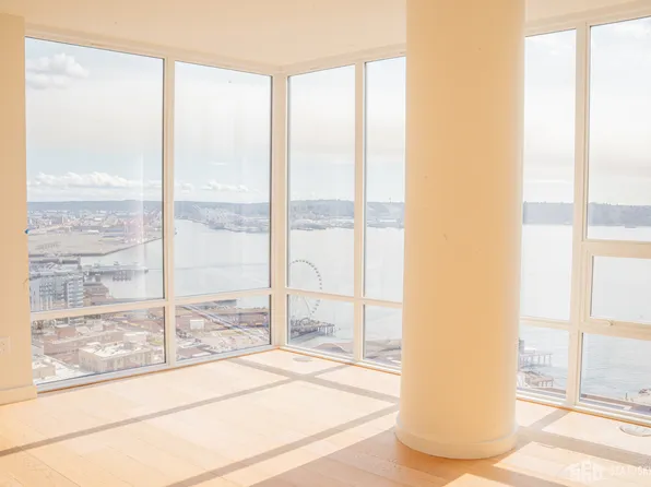 121 Stewart St, Seattle, WA