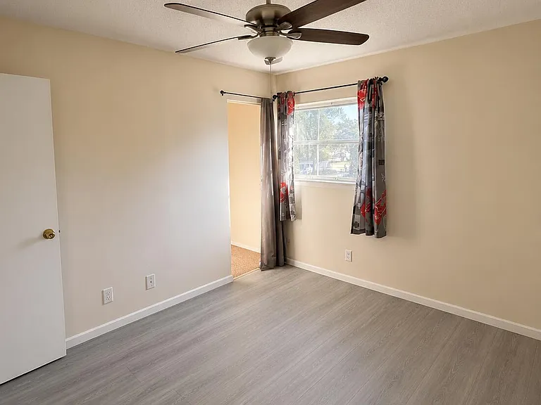 3007 NW 68th St #9C — Photo 11