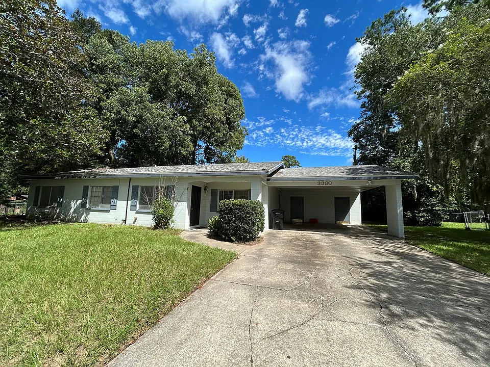 3330 NW 27th Ave