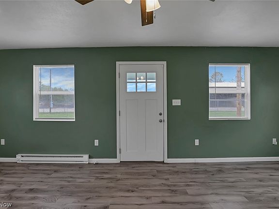 4th image of 10116 Catalpa St
