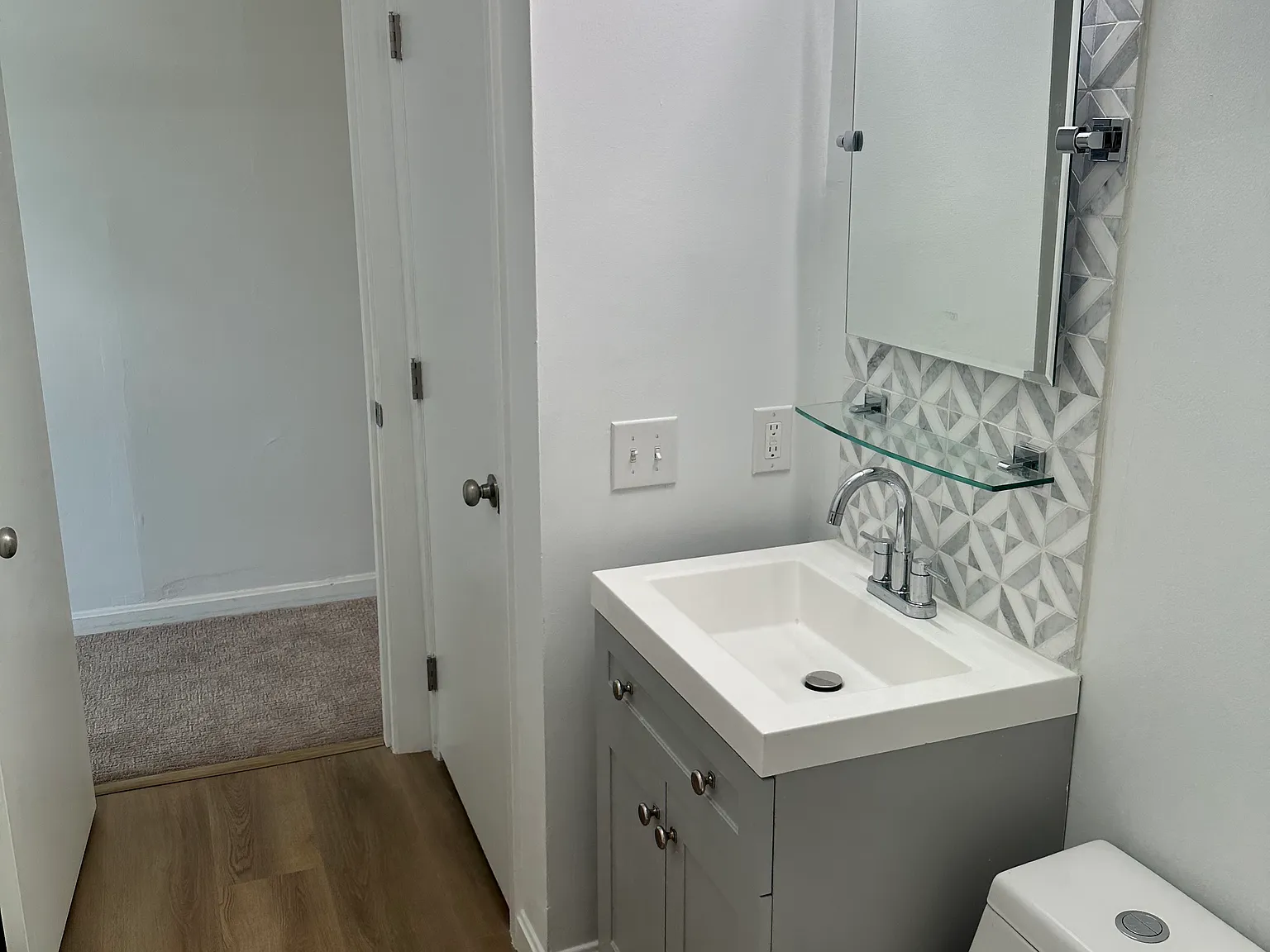 2 bed, 650 sqft, $2,500 — Photo 4