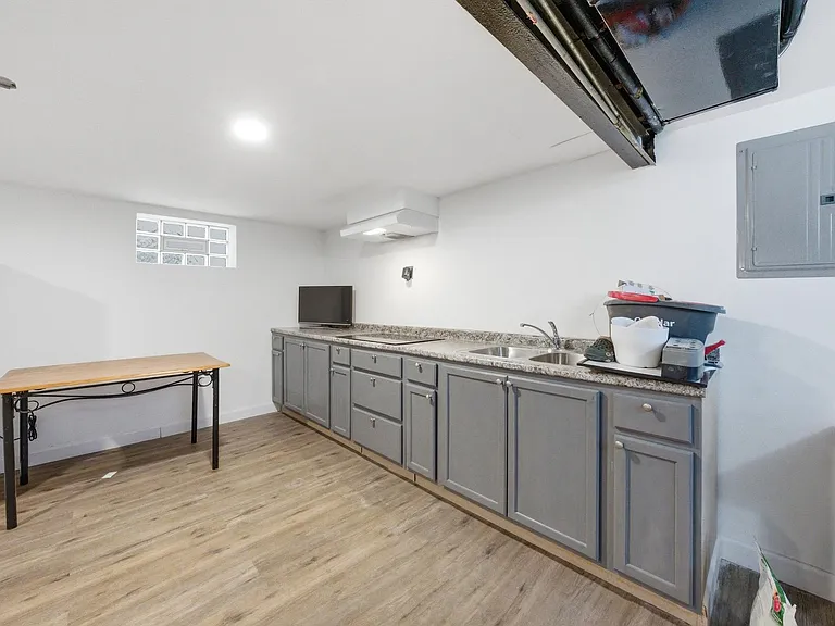 4605 S Laramie Ave — Photo 26