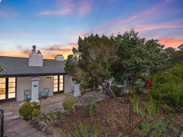 5892 Ascot Dr, Oakland, CA 94611