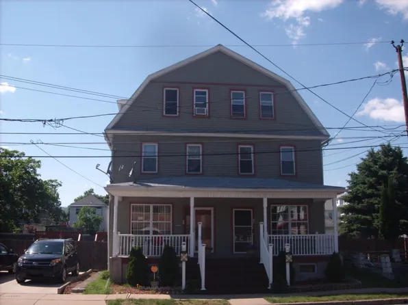 15 Buttonwood Ave, Wilkes Barre, PA 18702