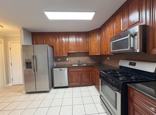 2423 N Kennicott Dr Unit 4F, Arlington Heights, IL 60004