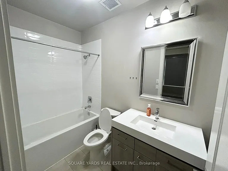 150 Main St W #313 — Photo 14