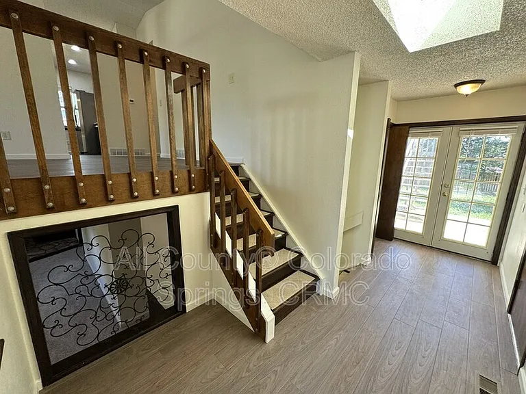3525 Fair Dawn Dr — Photo 2