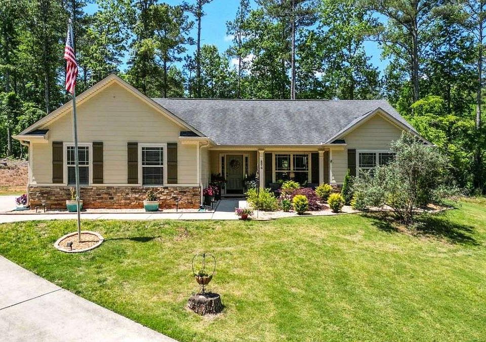 1st image of 894 Happy Valley Cir