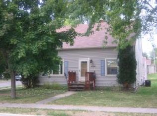 1002 Lafollette St, Little Chute, WI 54140