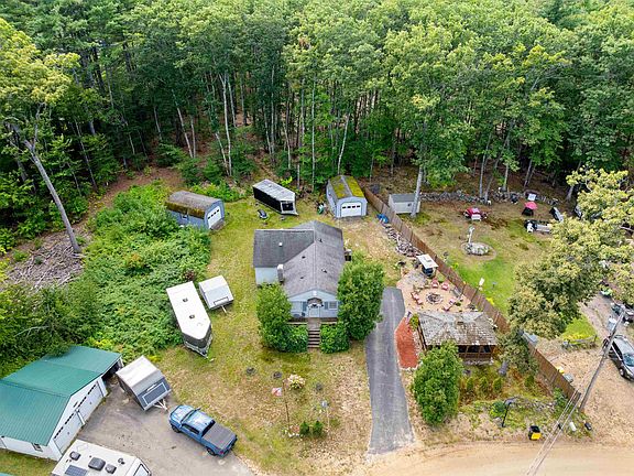 5th image of 102 Plantation Road