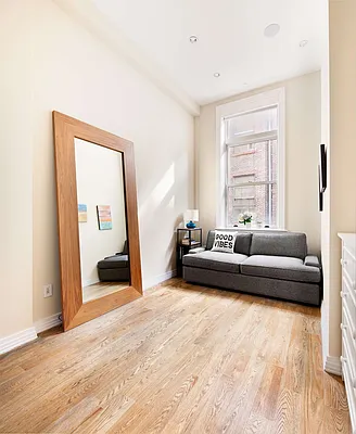 Sold by Compass | media 22