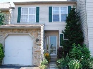 77 Bristol Ct, Eagleville, PA 19403