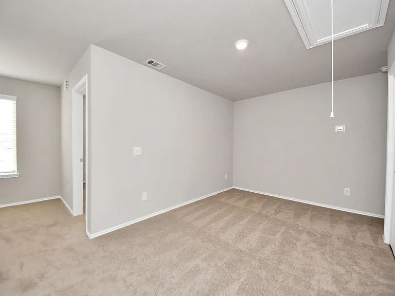 21235 Memorial Vista Dr — Photo 11