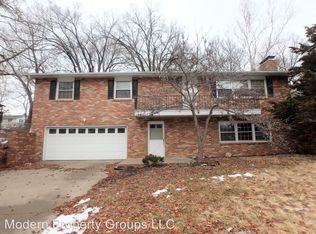 2211 Ridgefield Rd, Columbia, MO 65203