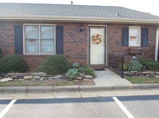 1415 19th Ave NE, Hickory, NC 28601