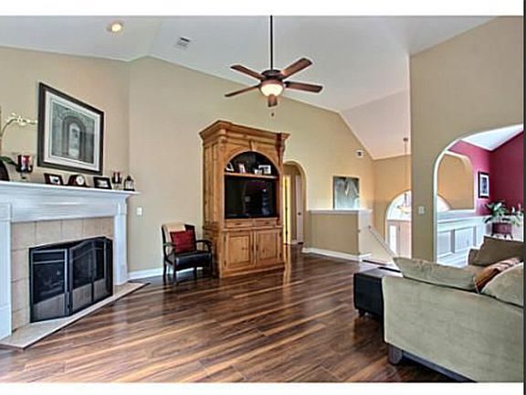 2nd image of 261 Pink Dogwood Ln