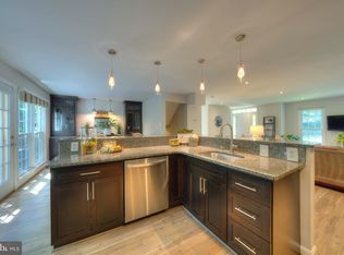 11804 Great Owl Cir, Reston, VA 20194