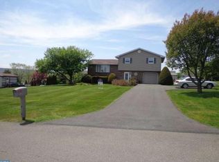 27 8th St, Ringtown, PA 17967
