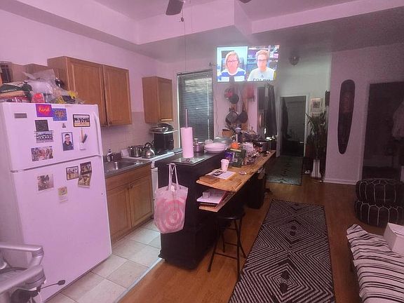 5th image of 1006 Belmont Ave