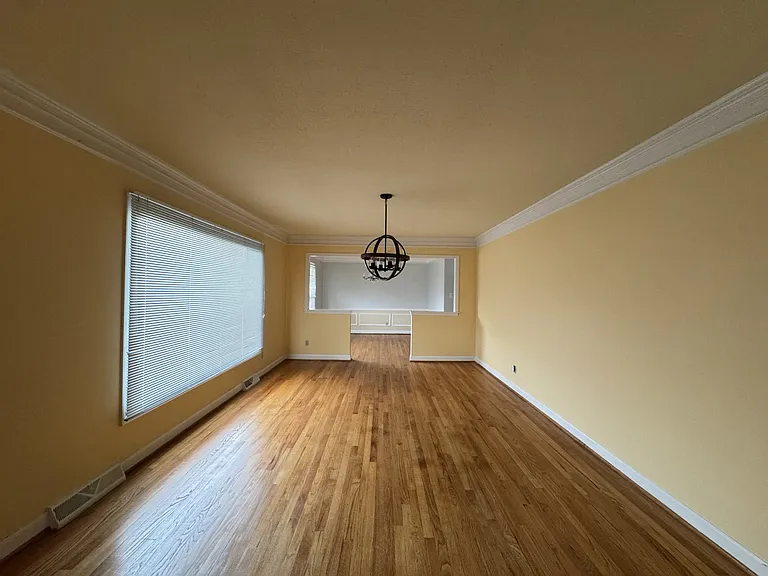 1032 Belmorrow Dr — Photo 10